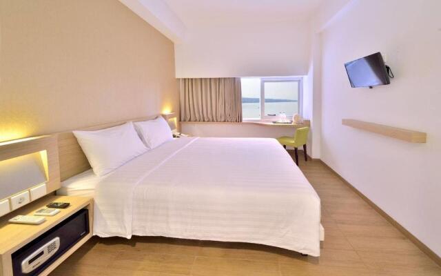 Whiz Prime Hotel Megamas Manado