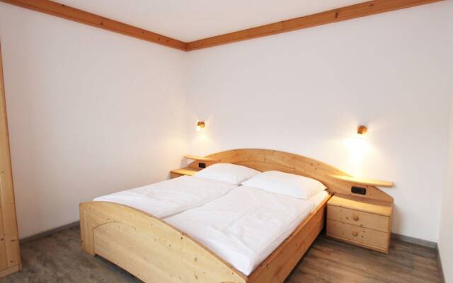 Spacious Apartment in Leogang near Ski Area