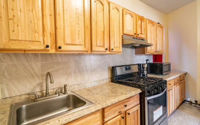 Furnished Empire Blvd Guest House