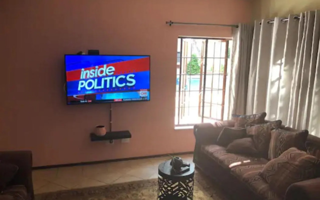 Phil's Country Loft- Power backup