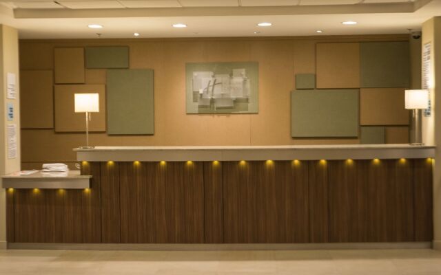 Holiday Inn Express Guadalajara Aeropuerto by IHG