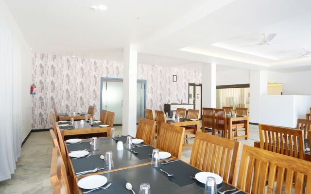 Capital O 28467 Kumily Gate