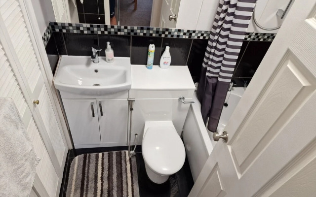 Super Comfy Apartment - Devon - A38 - Sleep 4pers