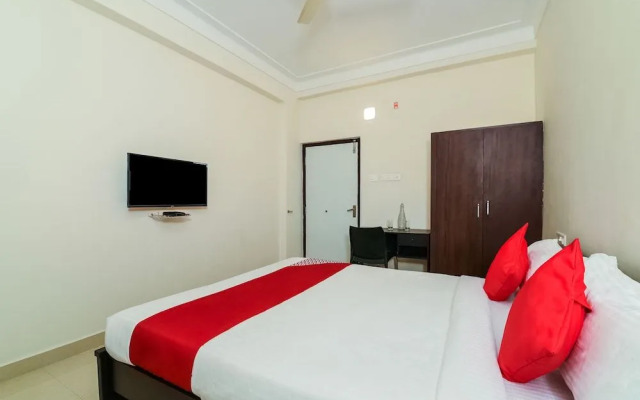 OYO Flagship 25071 Opp Amulya Hospital