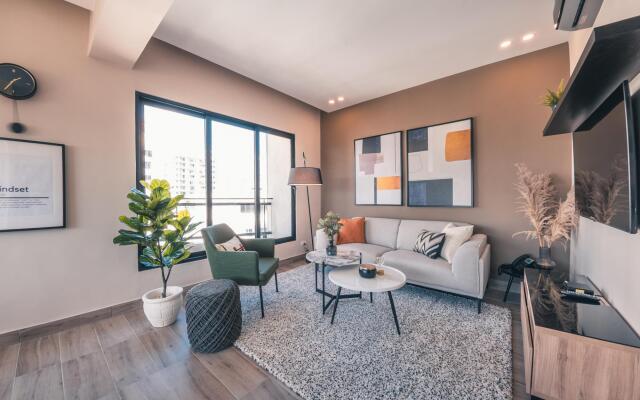 Breakfast Included at Regatta Living 802