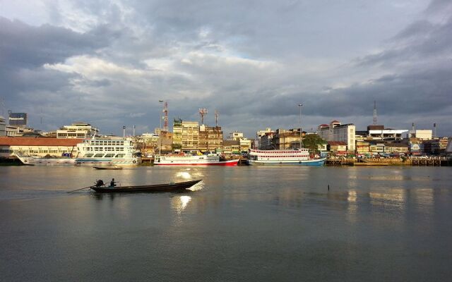 Seaview Riverside.