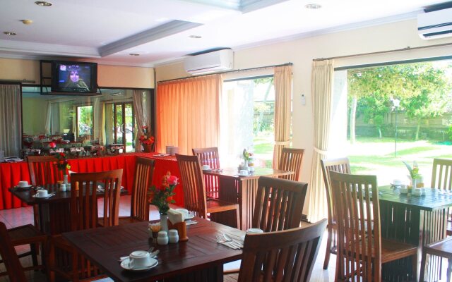 Jimbarwana Hotel