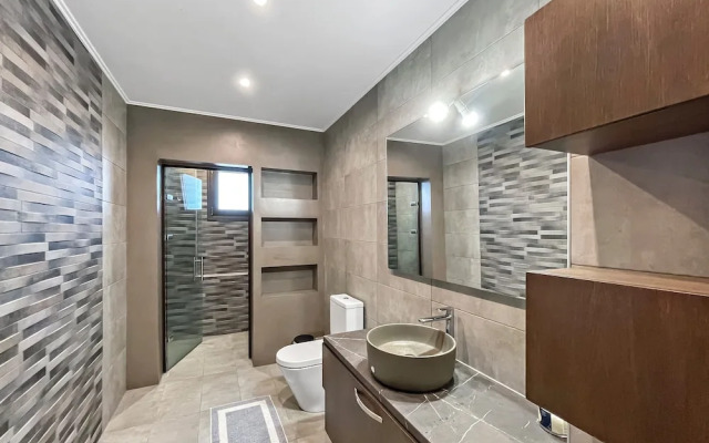 Luxury Rental Villa for 14 People