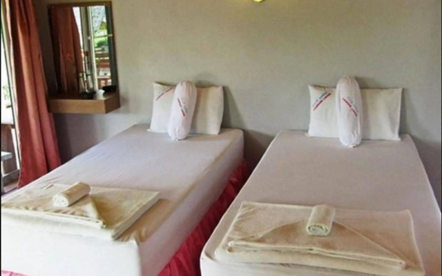 Lumphachi Lakehill Resort