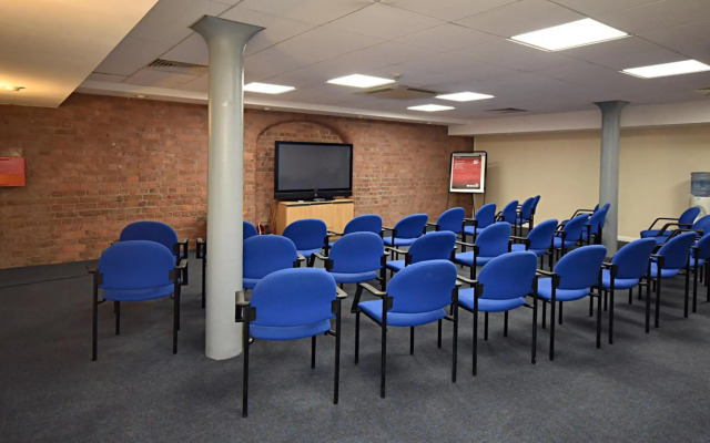 Holiday Inn Express Albert Dock by IHG
