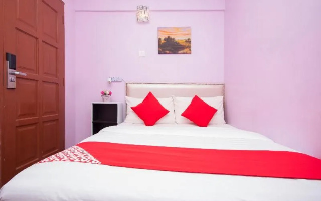 OYO 881 Bintang Square Hotel