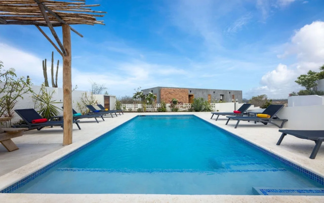 Tiara Apartment - Panoramic View With Beautiful Pool