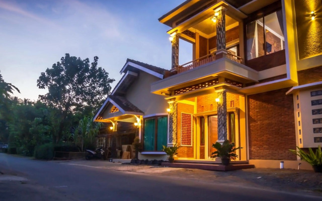 Maher House Borobudur