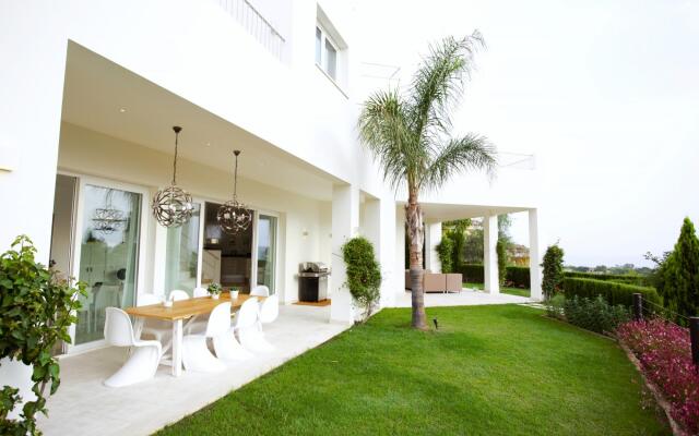 24550-Exquisite Villa Near Beach - Heated Pool