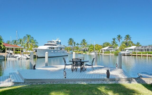 848 Buttonwood Court