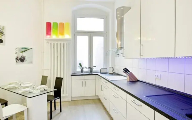 Luxury Design Apartment with Spree View