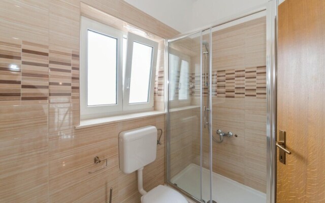 Stunning Home in Brodarica With Jacuzzi, Wifi and 4 Bedrooms