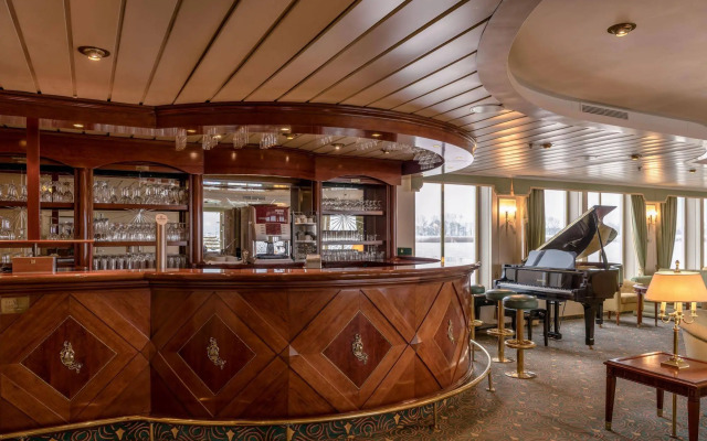 Hotelships Holland