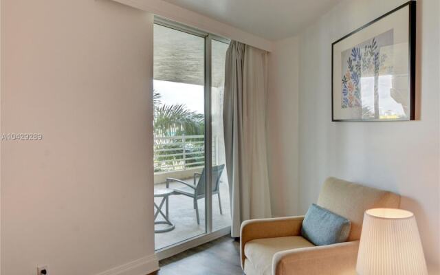 Gallery One Private Condos