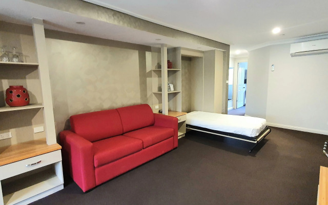 The Aston Motel - Tamworth