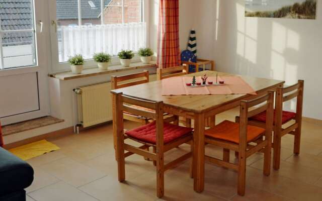 Holiday Apartment "voss"