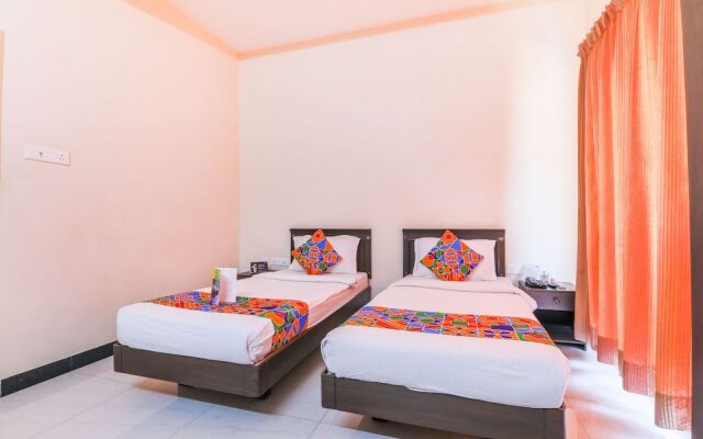 FabHotel Haku Residency