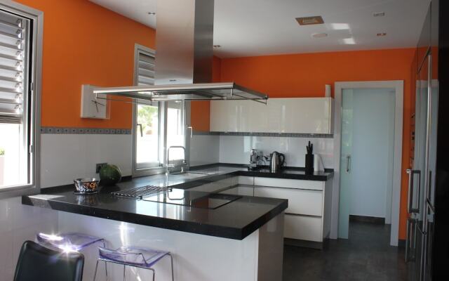 073 Villa Vergel
