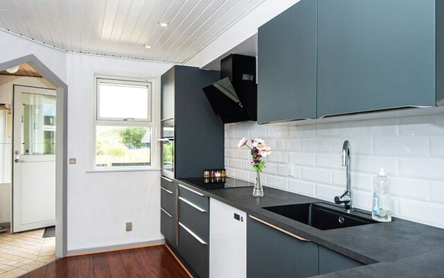 Cosy Holiday Home in Henne With Swimming Pool