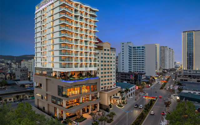Hyatt Place Ha Long Bay, Bai Chay