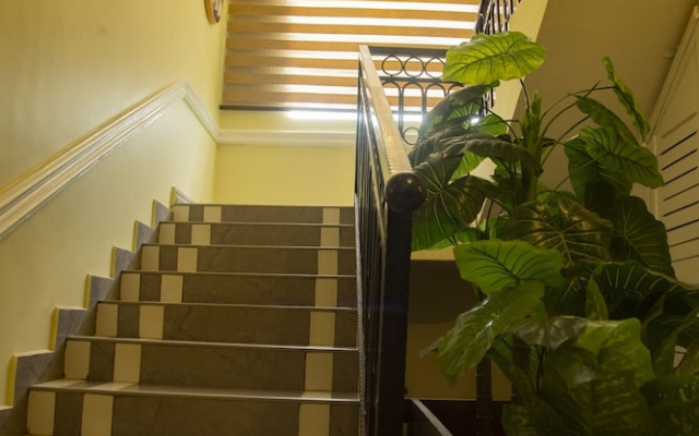 Gullivers Travel Hotel