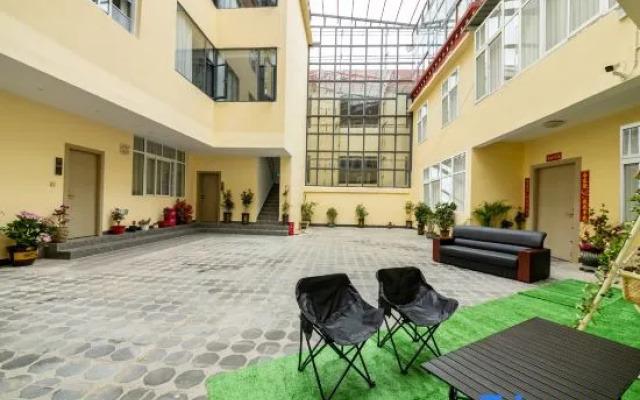 Yunmeng Oxygen Supply Hotel – Exterior – Shangri-La