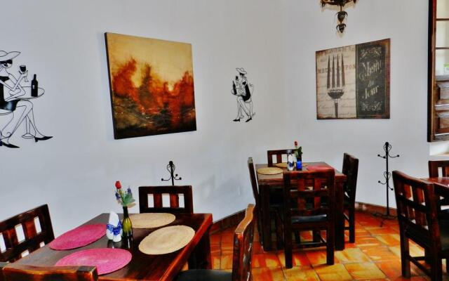Hotel Rosa Morada