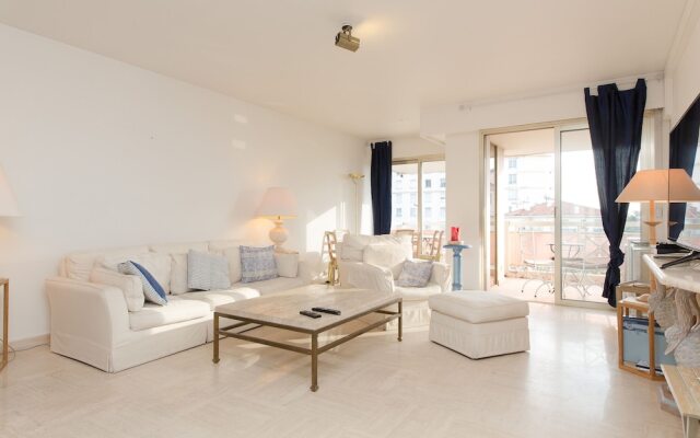 VANEAU Joli 3P proche de la croisette 3*