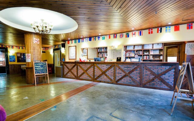 Le Tour Traveler's Rest Youth Hostel