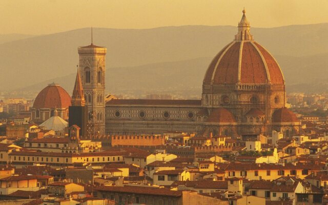 Anglo American Hotel Florence, Curio Collection by Hilton