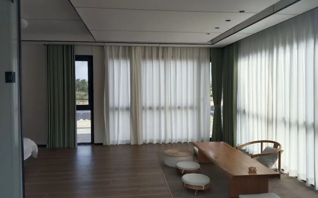 Unicorn Rocket Resort