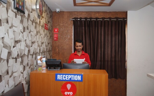 OYO 7529 Mayuri Residency