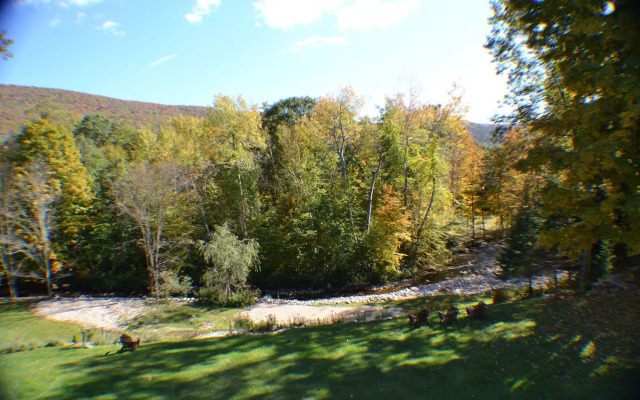 Toll Road Inn