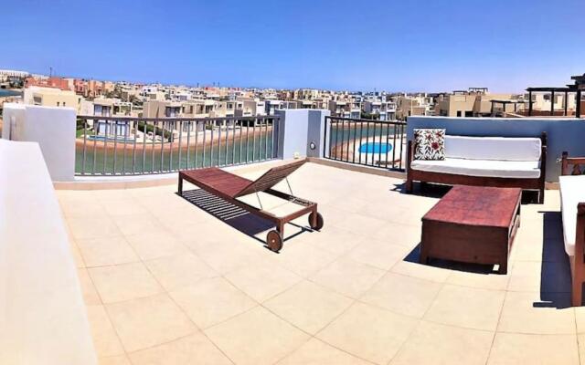 Tawila - Lovely 2-bedroom unit with shared pool