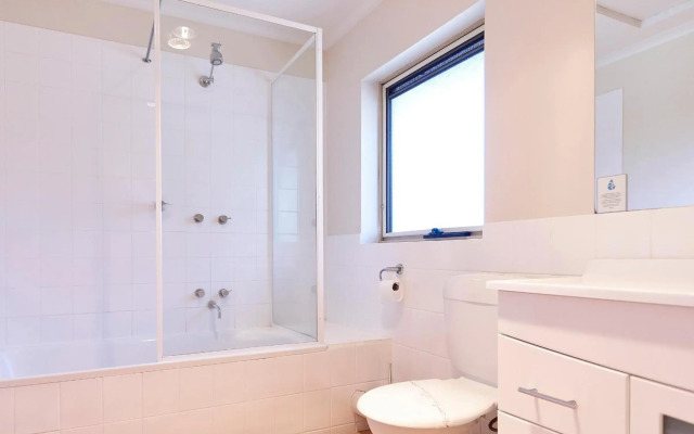 Elphin Motel & Serviced Apartments