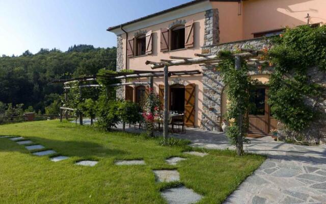 VILLA ARBEIO 8&6, Emma Villas