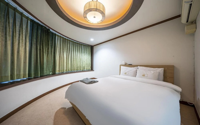 Pohang Yeongildae HOTEL LILY