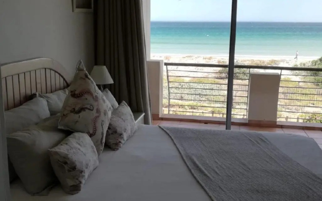 Leisure Bay Apartments