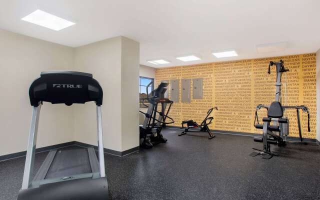 La Quinta Inn & Suites by Wyndham Springfield South