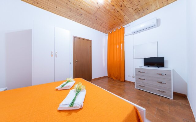 XXV Novembre apartments