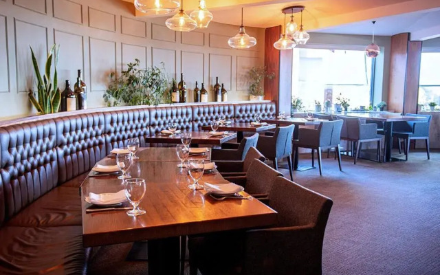 Qualicum Beach Inn