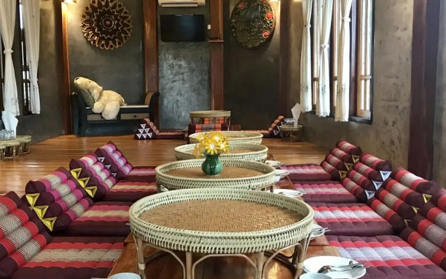 Phupha Inn Resort