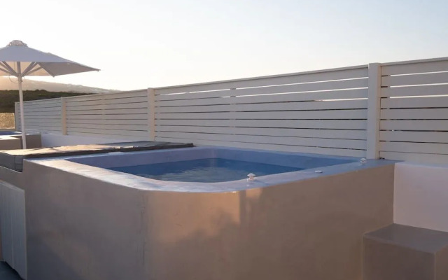 Santoterra Antigua Suites