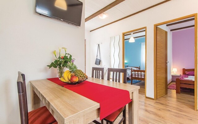 Awesome Home in Peroj With Wifi and 2 Bedrooms
