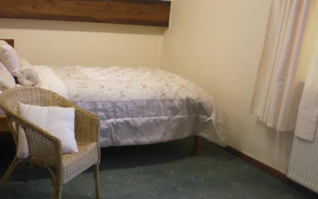 Isles Field Barn Bed and Breakfast